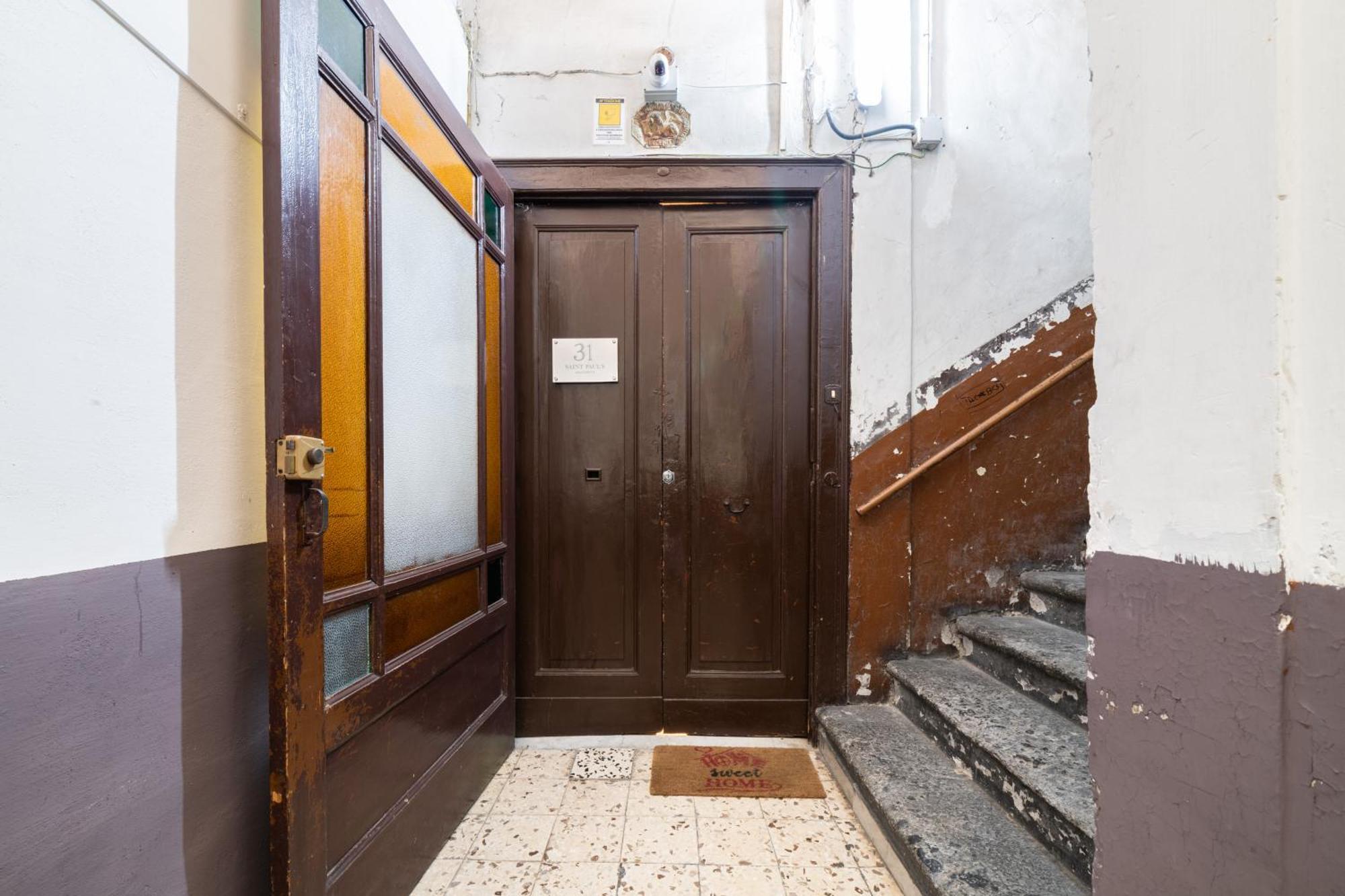 31 Saint Paul'S Apartment By Domusextra Napoli Esterno foto