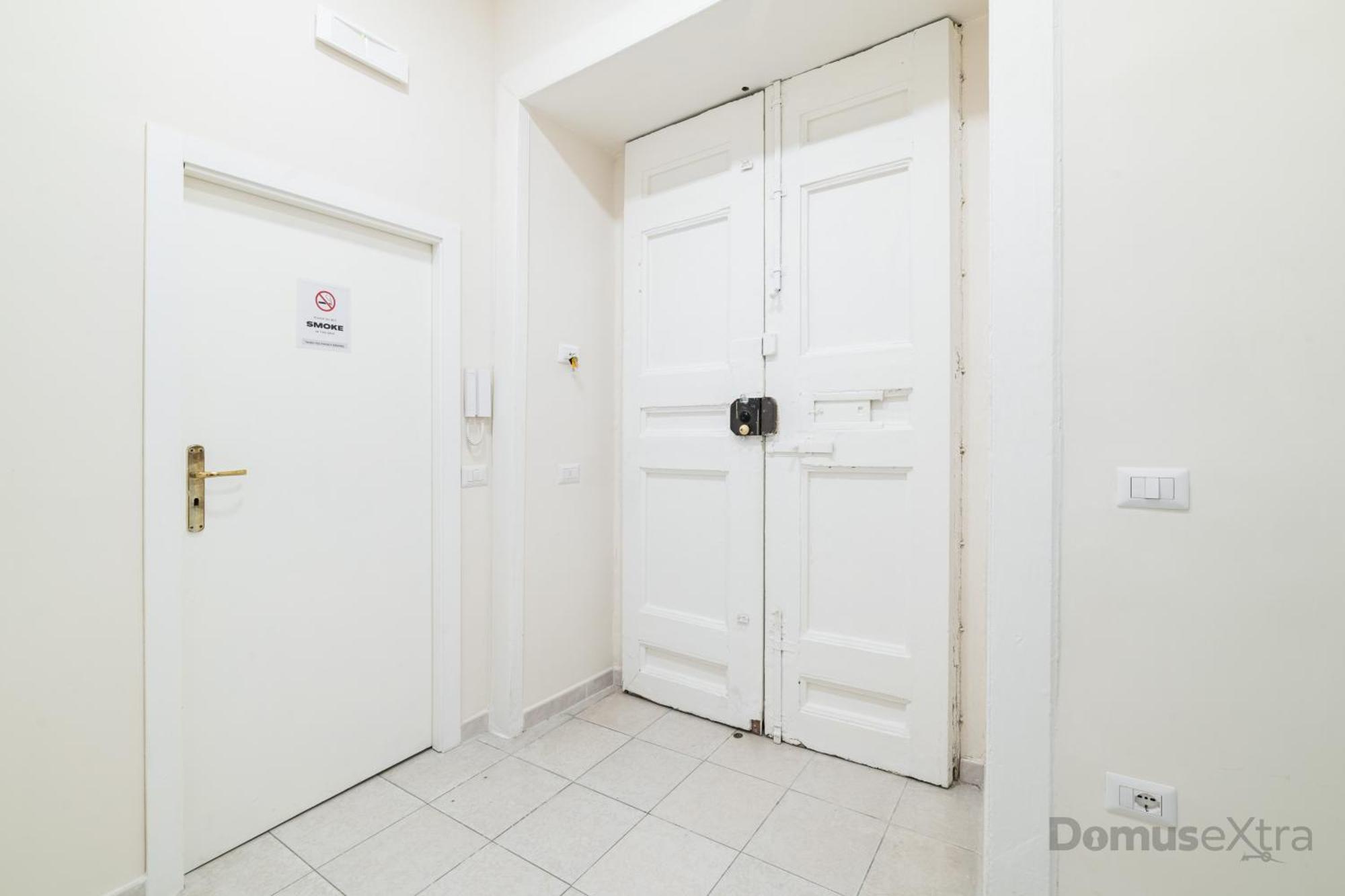 31 Saint Paul'S Apartment By Domusextra Napoli Esterno foto